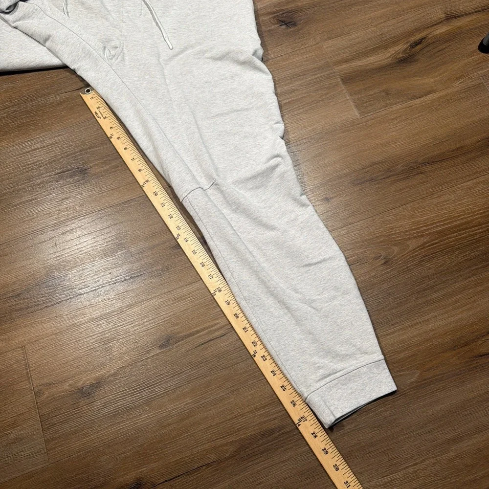 lululemon athletica great shape